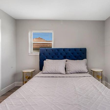 Modern Getaway Near The Beach With Room For A Boat غرب شاطئ بالم المظهر الخارجي الصورة